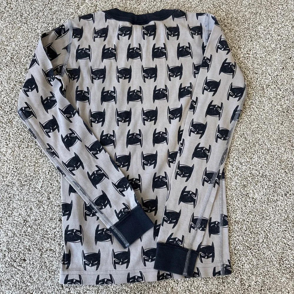 Hanna Andersson Batman 140 (10) Pajama Top Gray Black Long Sleeve‎ Organic